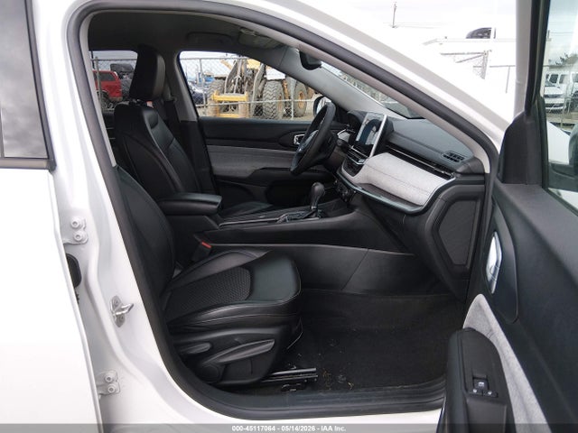 3C4NJCBB9NT120215 Jeep Compass Latitude Fwd