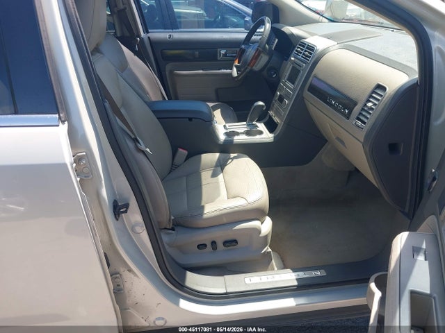 Продажа на аукционе авто 2007 Lincoln Mkx, vin: 2LMDU88CX7BJ33540, номер лота: 45117081