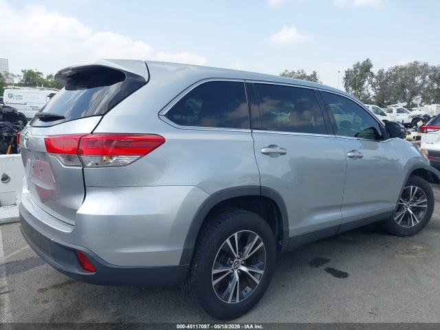 2019 Toyota Highlander Le მანქანა იყიდება აუქციონზე, vin: 5TDZARFH3KS053376, აუქციონის ნომერი: 45117097