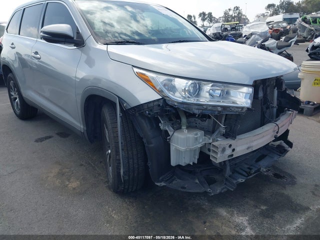 2019 Toyota Highlander Le მანქანა იყიდება აუქციონზე, vin: 5TDZARFH3KS053376, აუქციონის ნომერი: 45117097