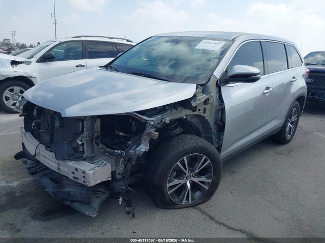 2019 Toyota Highlander Le მანქანა იყიდება აუქციონზე, vin: 5TDZARFH3KS053376, აუქციონის ნომერი: 45117097