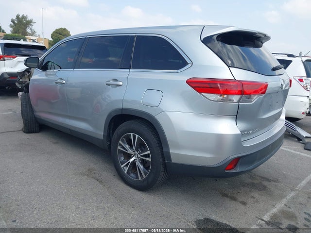 2019 Toyota Highlander Le მანქანა იყიდება აუქციონზე, vin: 5TDZARFH3KS053376, აუქციონის ნომერი: 45117097