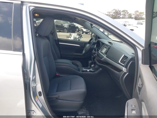 2019 Toyota Highlander Le მანქანა იყიდება აუქციონზე, vin: 5TDZARFH3KS053376, აუქციონის ნომერი: 45117097