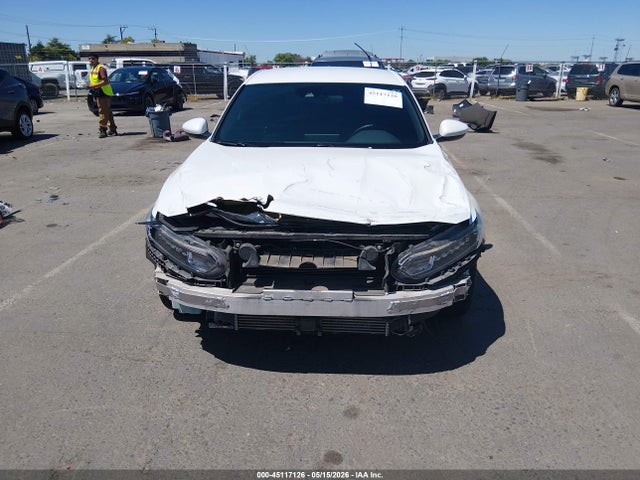 1HGCV1F33KA069611 Honda Accord Sport
