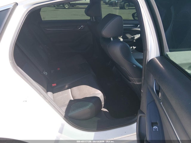 1HGCV1F33KA069611 Honda Accord Sport