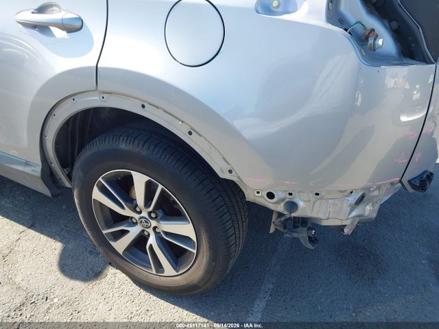 Toyota Rav4 Xle 2017 2T3WFREV1HW335096 Image 18
