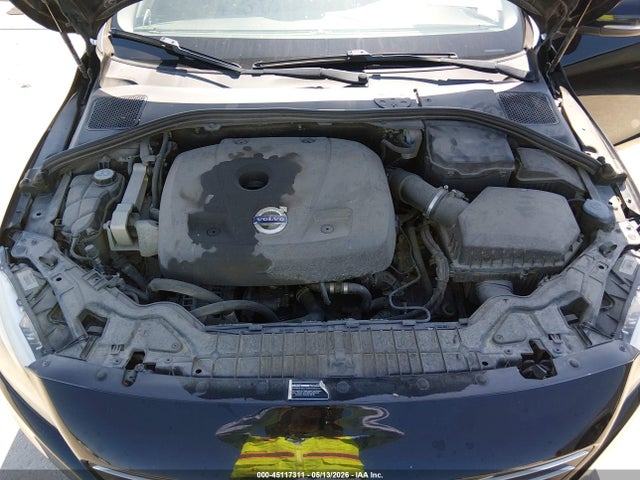 45117311 :رقم المزاد ، YV126MFA1F1305227 vin ، 2015 Volvo S60 T5 مزاد بيع
