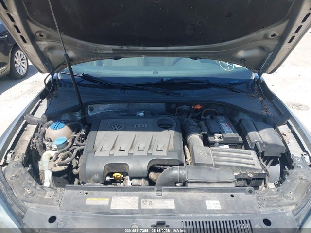 2014 Volkswagen Passat 2.0l Tdi Se მანქანა იყიდება აუქციონზე, vin: 1VWBN7A35EC095945, აუქციონის ნომერი: 45117355