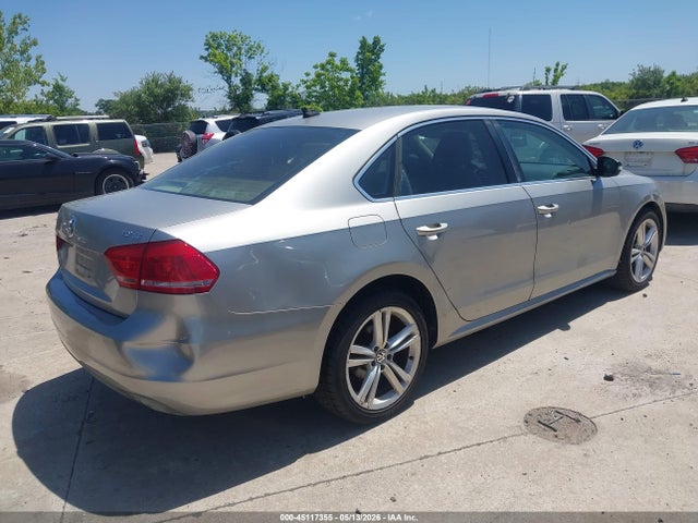 2014 Volkswagen Passat 2.0l Tdi Se მანქანა იყიდება აუქციონზე, vin: 1VWBN7A35EC095945, აუქციონის ნომერი: 45117355