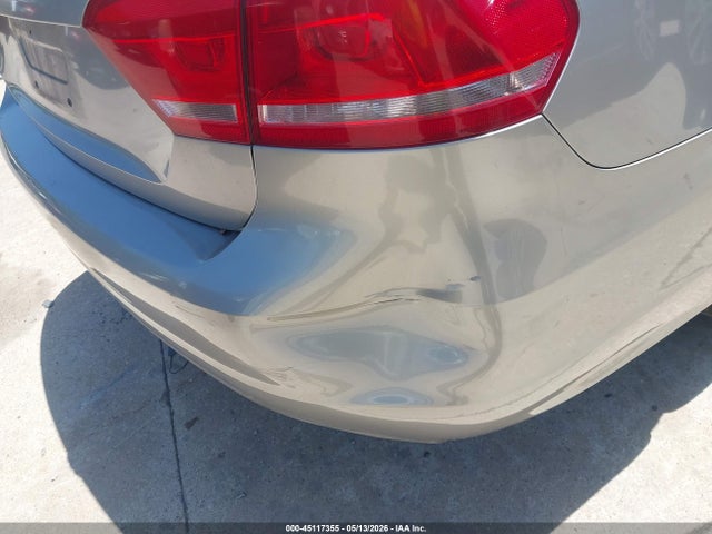 2014 Volkswagen Passat 2.0l Tdi Se მანქანა იყიდება აუქციონზე, vin: 1VWBN7A35EC095945, აუქციონის ნომერი: 45117355