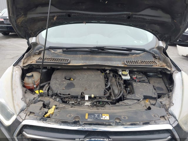 1FMCU0GD5HUE96665 Ford ESCAPE SE