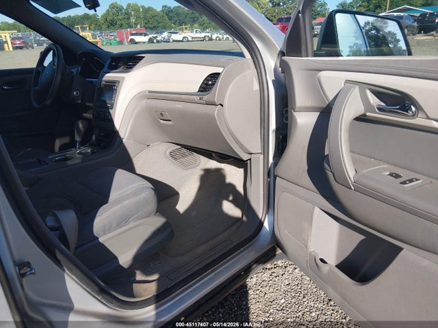 Продаж на аукціоні авто 2017 Chevrolet Traverse Ls, vin: 1GNKRFKDXHJ226142, номер лоту: 45117407
