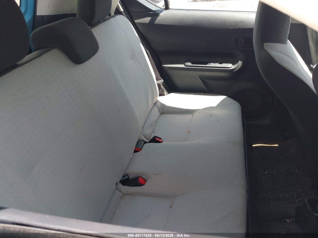JTDKDTB37F1108365 Toyota Prius C One