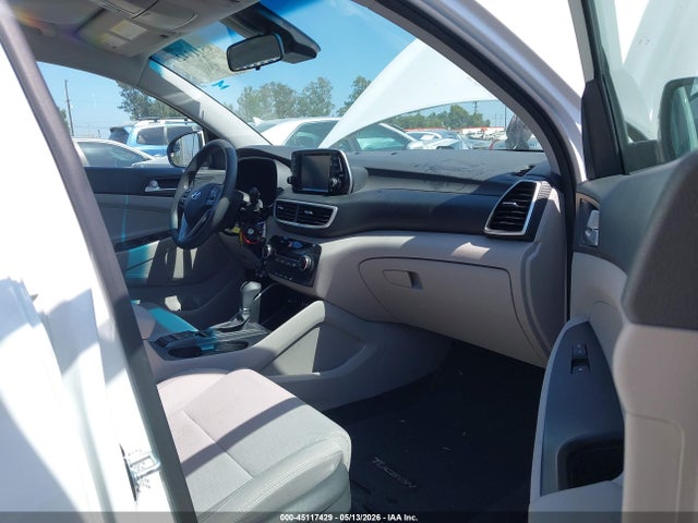 KM8J23A40LU093127 Hyundai TUCSON SE
