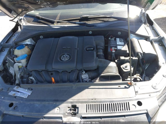 2013 Volkswagen Passat 2.5l Se მანქანა იყიდება აუქციონზე, vin: 1VWBP7A33DC040791, აუქციონის ნომერი: 45117432