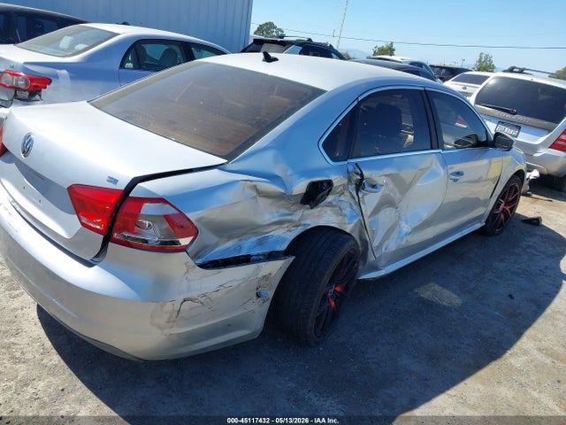 2013 Volkswagen Passat 2.5l Se მანქანა იყიდება აუქციონზე, vin: 1VWBP7A33DC040791, აუქციონის ნომერი: 45117432