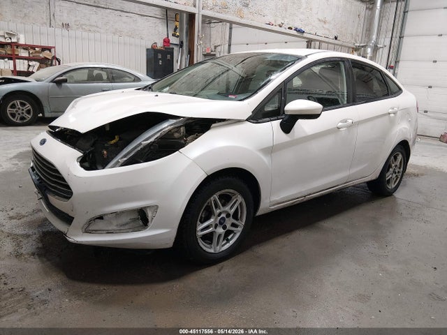 2018 Ford Fiesta Se მანქანა იყიდება აუქციონზე, vin: 3FADP4BJ8JM122975, აუქციონის ნომერი: 45117556