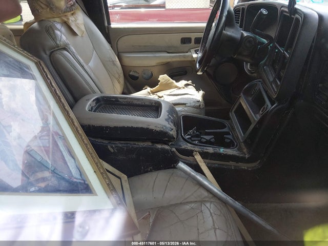 45117601 :رقم المزاد ، 1GNEC13Z03J129603 vin ، 2003 Chevrolet Tahoe Lt مزاد بيع