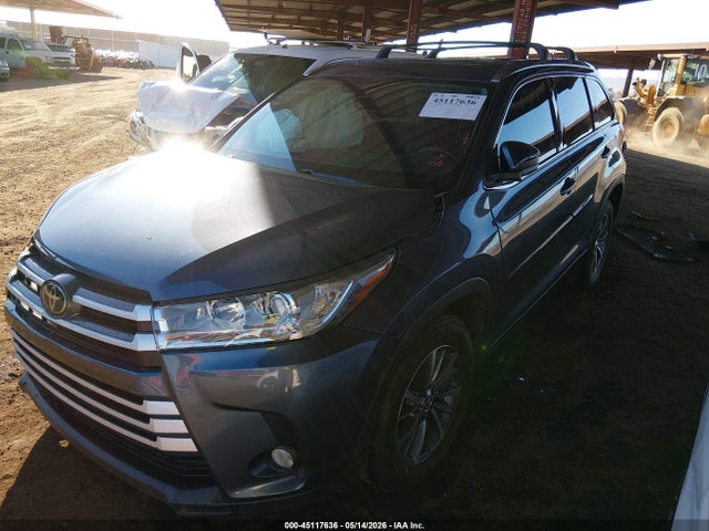 45117636 :رقم المزاد ، 5TDKZRFH2JS244988 vin ، 2018 Toyota Highlander Xle مزاد بيع