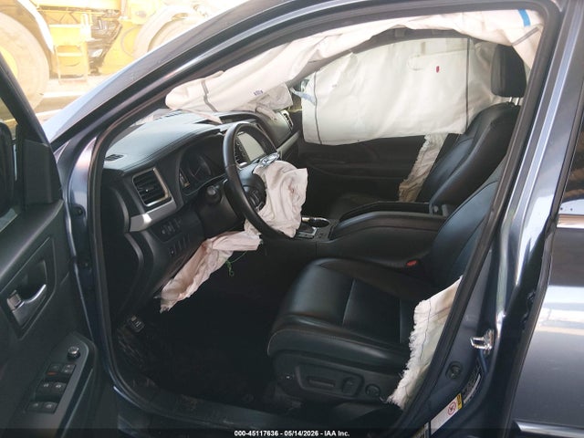 45117636 :رقم المزاد ، 5TDKZRFH2JS244988 vin ، 2018 Toyota Highlander Xle مزاد بيع