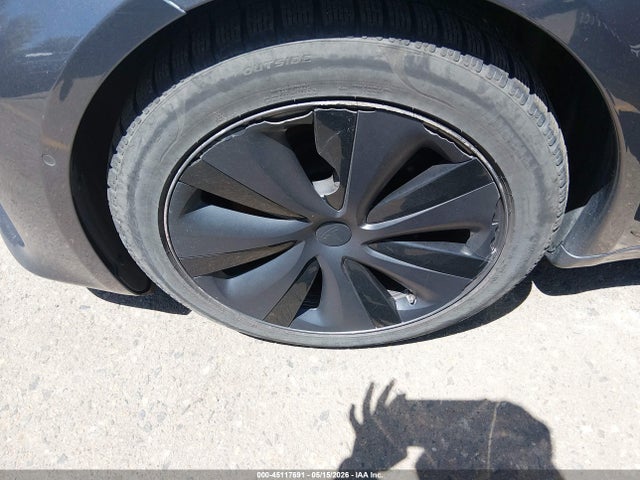 Продажа на аукционе авто 2021 Tesla Model S Long Range Dual Motor All-wheel Drive, vin: 5YJSA1E50MF428223, номер лота: 45117691