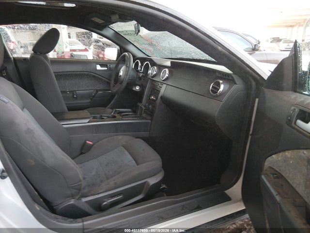 45117699 :رقم المزاد ، 1ZVHT80N275207441 vin ، 2007 Ford Mustang V6 Deluxe/v6 Premium مزاد بيع
