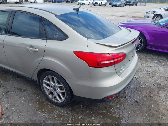 Ford FOCUS SE 2015 1FADP3F23FL200259 Image 12