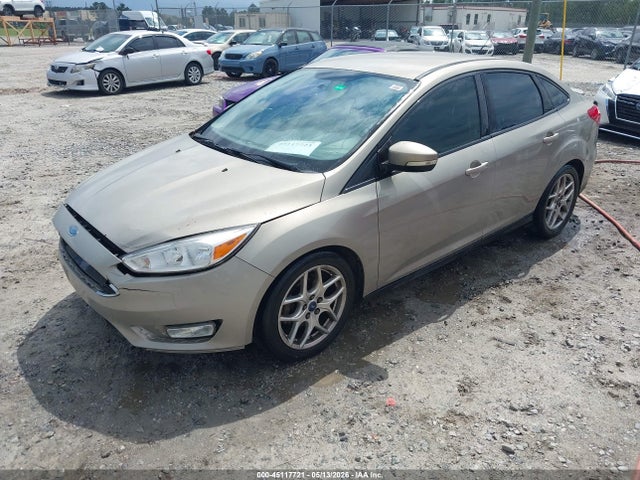 Ford FOCUS SE 2015 1FADP3F23FL200259 Image 2