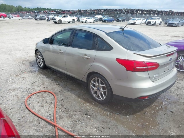 Ford FOCUS SE 2015 1FADP3F23FL200259 Image 3