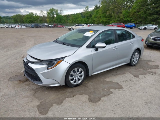45117809 :رقم المزاد ، 5YFEPMAE8NP353196 vin ، 2022 Toyota Corolla Le مزاد بيع