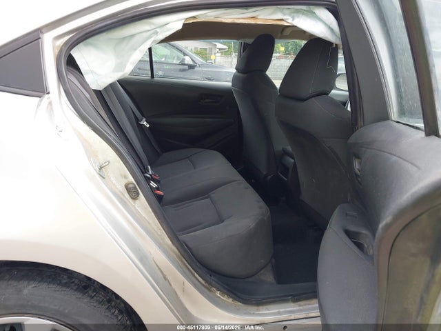 45117809 :رقم المزاد ، 5YFEPMAE8NP353196 vin ، 2022 Toyota Corolla Le مزاد بيع
