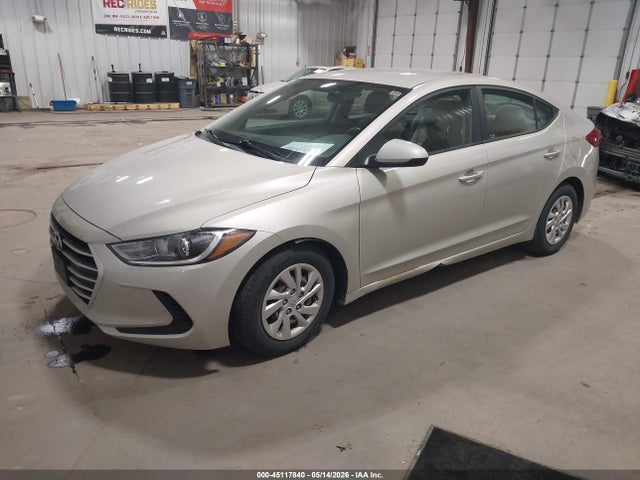 Hyundai ELANTRA SE 2018 5NPD74LF0JH231408 Image 2