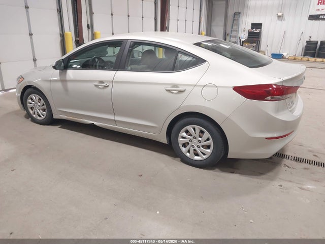 Hyundai ELANTRA SE 2018 5NPD74LF0JH231408 Image 3