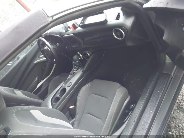 45117868 :رقم المزاد ، 1G1FB3DX1L0120156 vin ، 2020 Chevrolet Camaro Rwd  1lt مزاد بيع