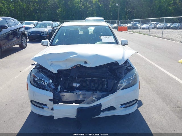45117931 :رقم المزاد ، WDDGF8BB2BR175865 vin ، 2011 Mercedes-benz C 300 Luxury 4matic/sport 4matic مزاد بيع