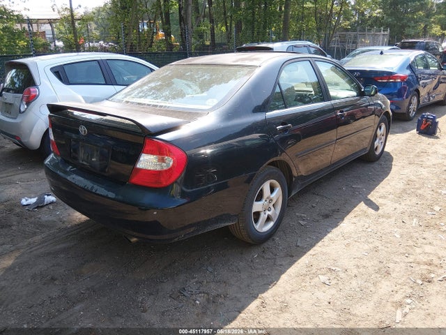 45117957 :رقم المزاد ، 4T1BE32K44U321706 vin ، 2004 Toyota Camry Se مزاد بيع