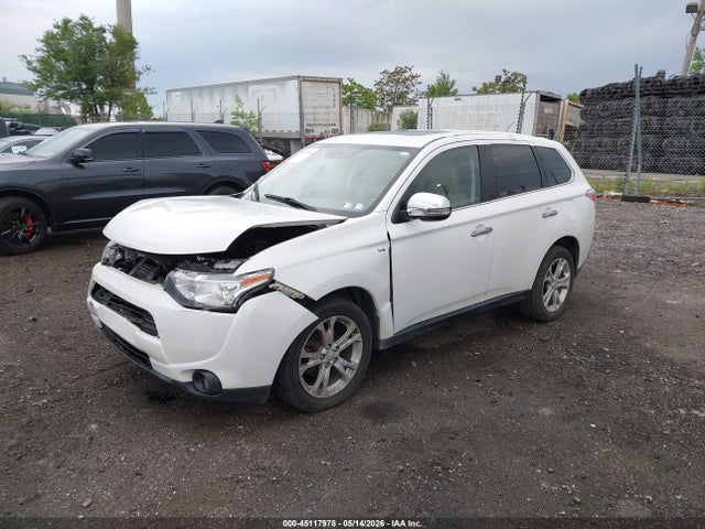 Продаж на аукціоні авто 2014 Mitsubishi Outlander Gt, vin: JA4JZ4AX8EZ000855, номер лоту: 45117978
