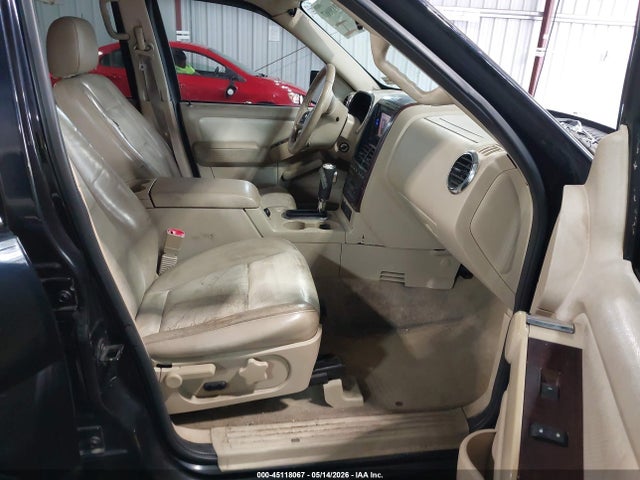 2006 Ford Explorer Limited მანქანა იყიდება აუქციონზე, vin: 1FMEU75856UA45949, აუქციონის ნომერი: 45118067