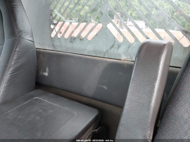 45118078 :رقم المزاد ، 1GDE4C1276F433408 vin ، 2006 Gmc C4500 مزاد بيع