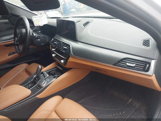 2021 Bmw 530i Xdrive მანქანა იყიდება აუქციონზე, vin: WBA13BJ02MCG26773, აუქციონის ნომერი: 45118122