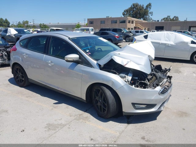 Ford FOCUS SE 2016 1FADP3K29GL304441 главное изображение