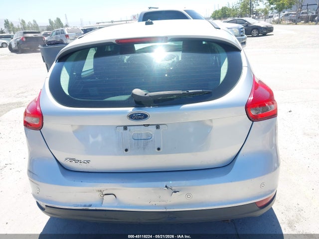 Ford FOCUS SE 2016 1FADP3K29GL304441 Image 16