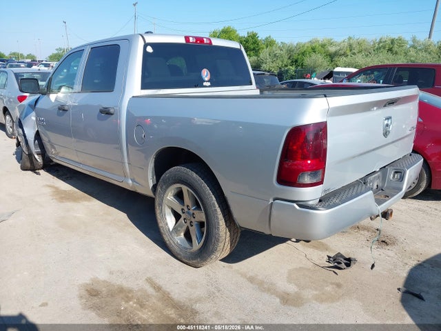 Продажа на аукционе авто 2017 Ram 1500 Express  4x4 5'7 Box, vin: 1C6RR7KG6HS553551, номер лота: 45118241