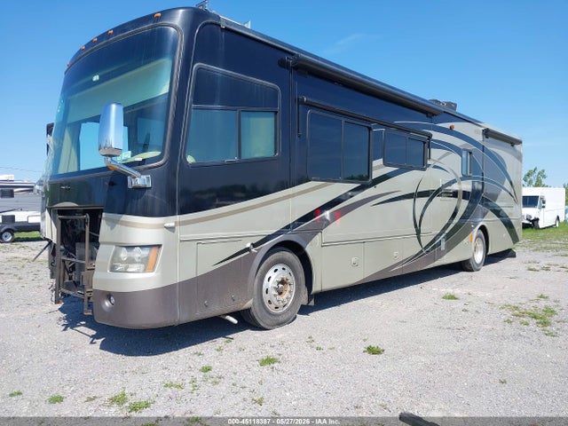 45118387 :رقم المزاد ، 4UZAB2BS78CZ72242 vin ، 2008 Freightliner Chassis X Line Motor Home مزاد بيع