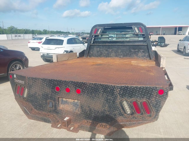 Ford F-350 Chassis Xl 2018 1FDRF3G60JEC25844 Image 15