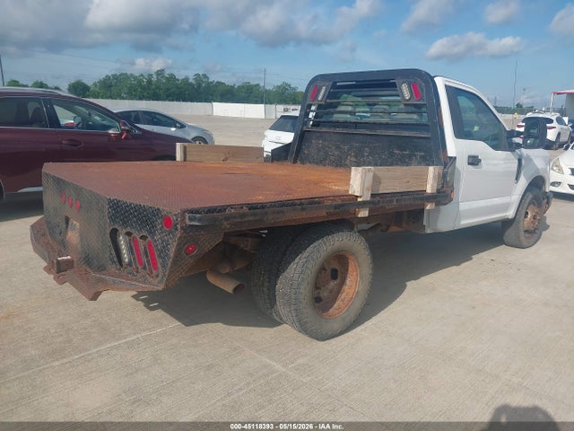 Ford F-350 Chassis Xl 2018 1FDRF3G60JEC25844 Image 4
