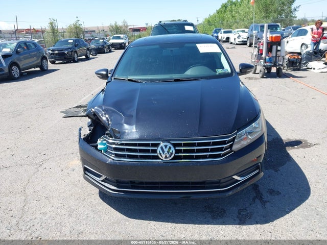 1VWBT7A33HC040937 Volkswagen Passat 1.8t Se