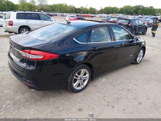 45118423 :رقم المزاد ، 3FA6P0LU7JR131972 vin ، 2018 Ford Fusion Hybrid Se مزاد بيع