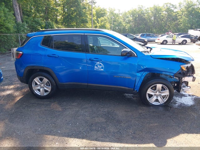 Продаж на аукціоні авто 2022 Jeep Compass Latitude 4x4, vin: 3C4NJDBB4NT152107, номер лоту: 45118476