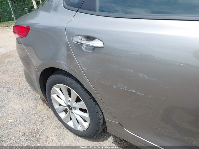 45118525 :رقم المزاد ، 5XXGT4L36HG160767 vin ، 2017 Kia Optima Lx مزاد بيع